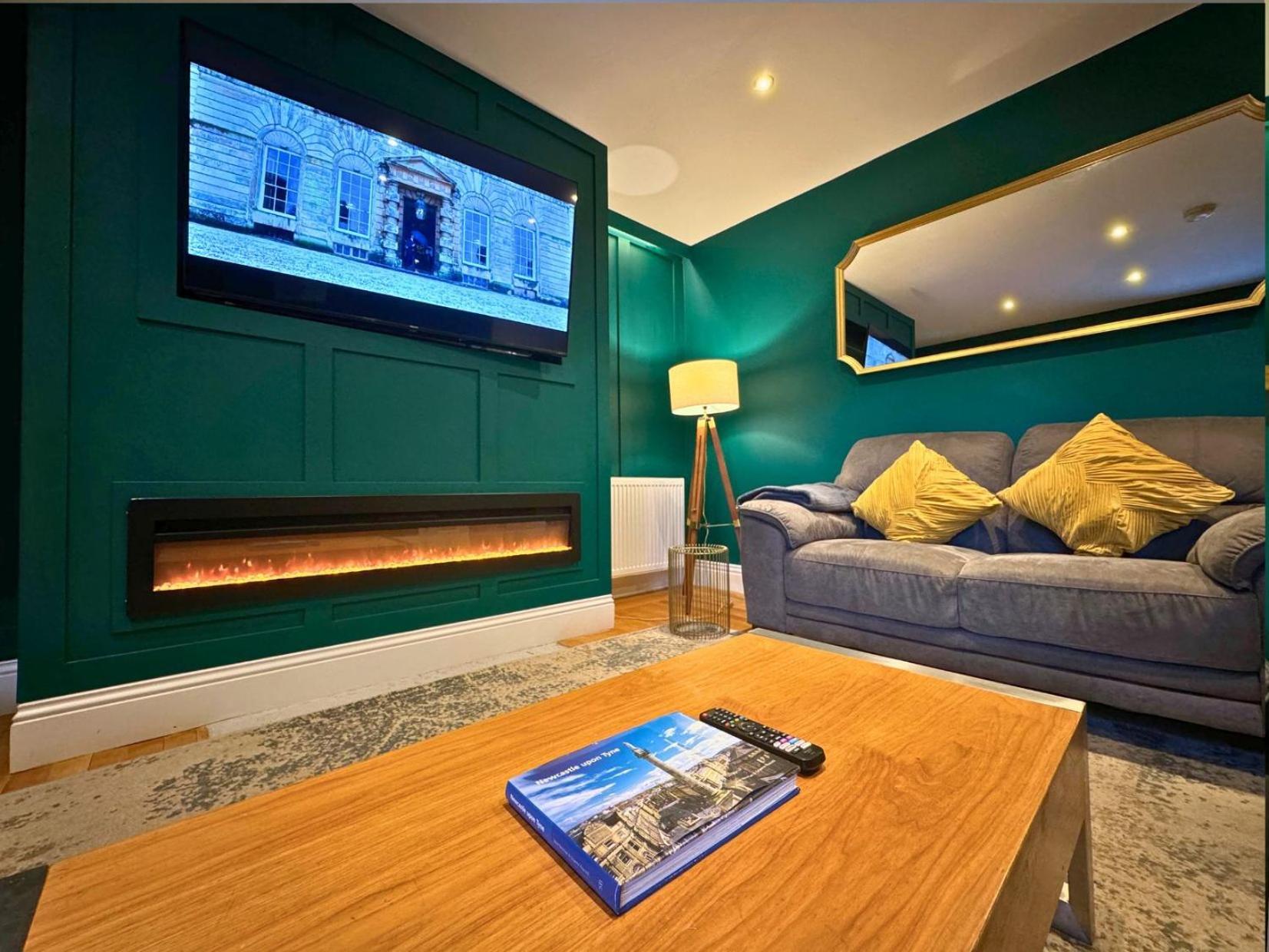 Hot Tub, Free Parking, Near Shops & Restaurants, Location 1M To City Jesmond Dış mekan fotoğraf