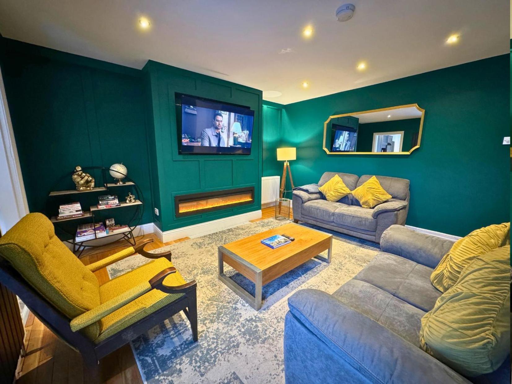 Hot Tub, Free Parking, Near Shops & Restaurants, Location 1M To City Jesmond Dış mekan fotoğraf