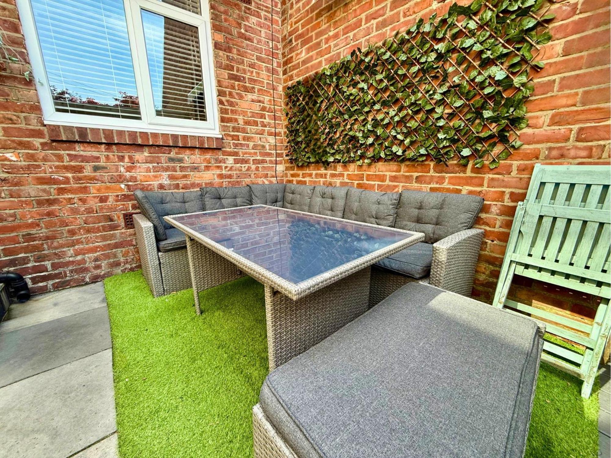 Hot Tub, Free Parking, Near Shops & Restaurants, Location 1M To City Jesmond Dış mekan fotoğraf